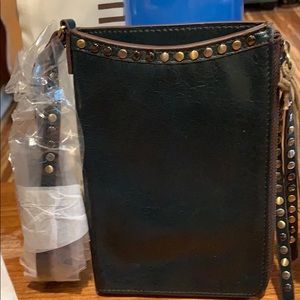 Evergreen HOBO Moxie clutch w/ shoulder strap.